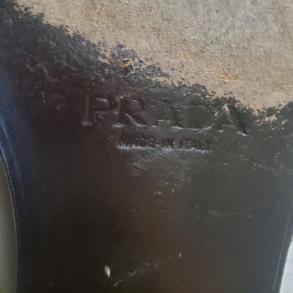 Pair of Prada Men’s Bown Leather Loafers Size 8 Made in Itay Toe - Heal 12” OSD - Picture 5 of 15